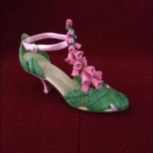 Just The Right Shoe NWB!  step into nature foxglove item 25567